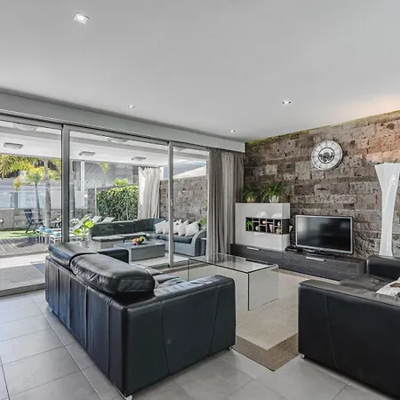 别墅 Lux 7 With 6 Bedrooms, 4 Bathrooms *